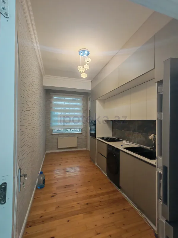 Satılır 3 otaqlı yeni tikili 110 m²