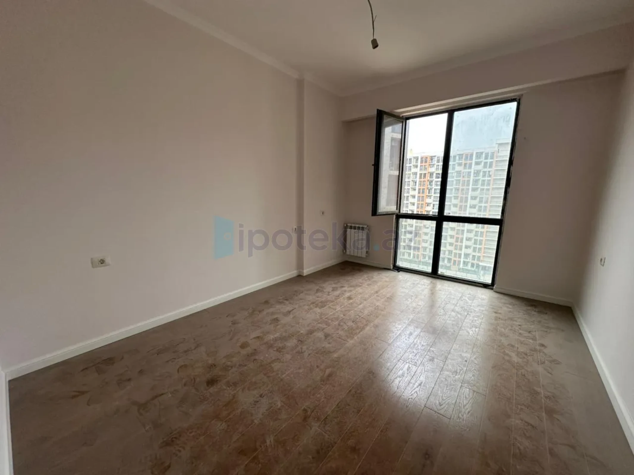 Satılır 3 otaqlı yeni tikili 82.03 m²