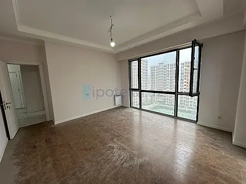 Satılır 3 otaqlı yeni tikili 82.03 m²