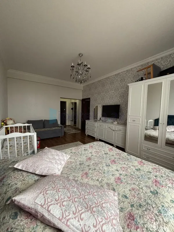 Satılır 1 otaqlı yeni tikili 44 m²