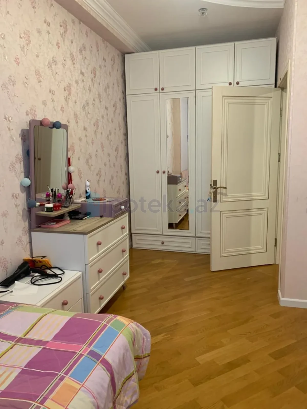 Satılır 3 otaqlı yeni tikili 113 m²