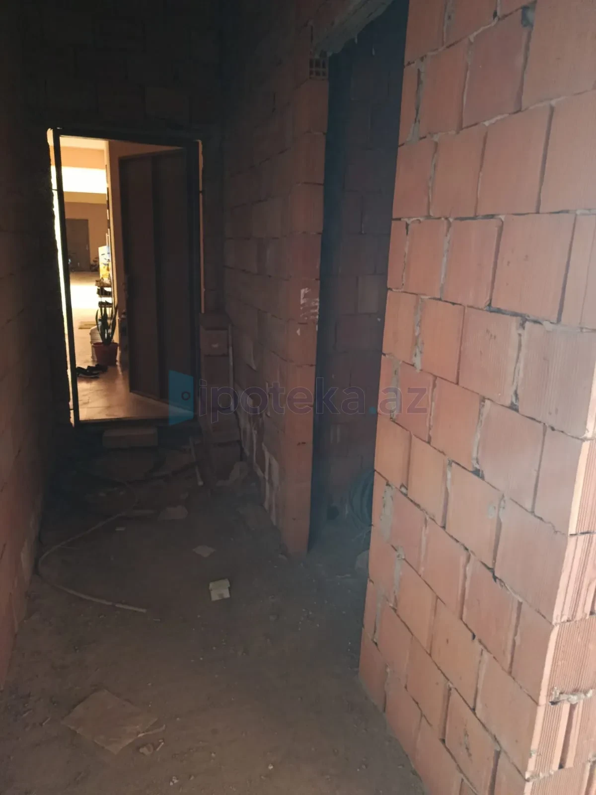 Satılır 2 otaqlı yeni tikili 60 m²