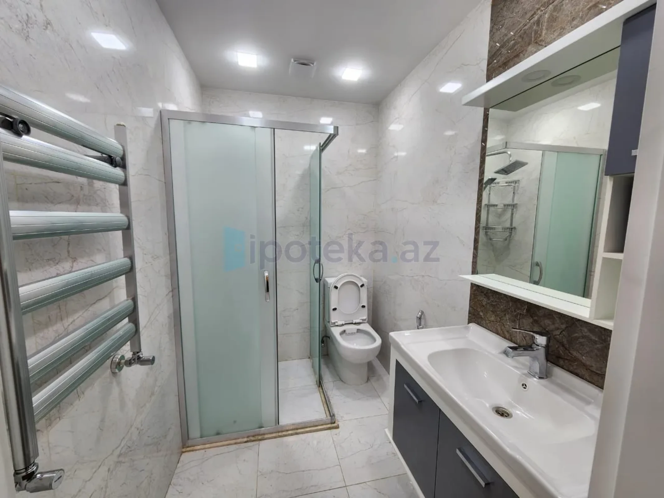 Satılır 2 otaqlı yeni tikili 70 m²