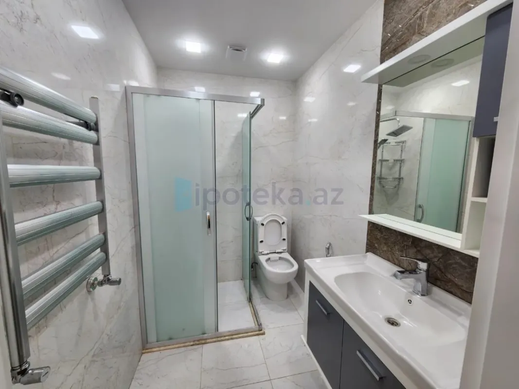 Satılır 2 otaqlı yeni tikili 70 m²