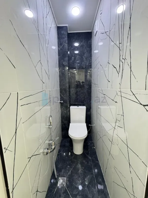 Satılır 2 otaqlı köhnə tikili 60 m²