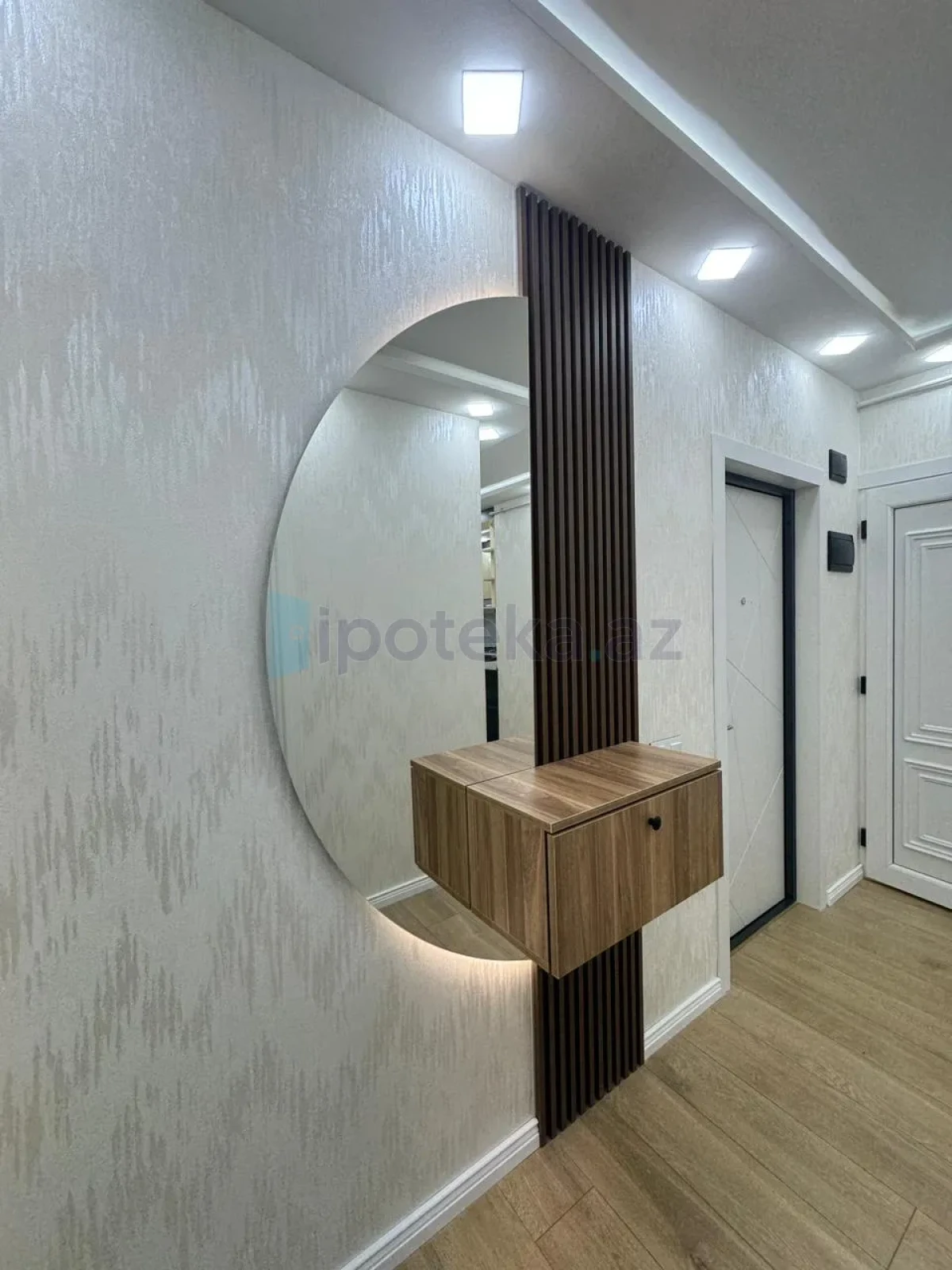 Satılır 2 otaqlı köhnə tikili 60 m²