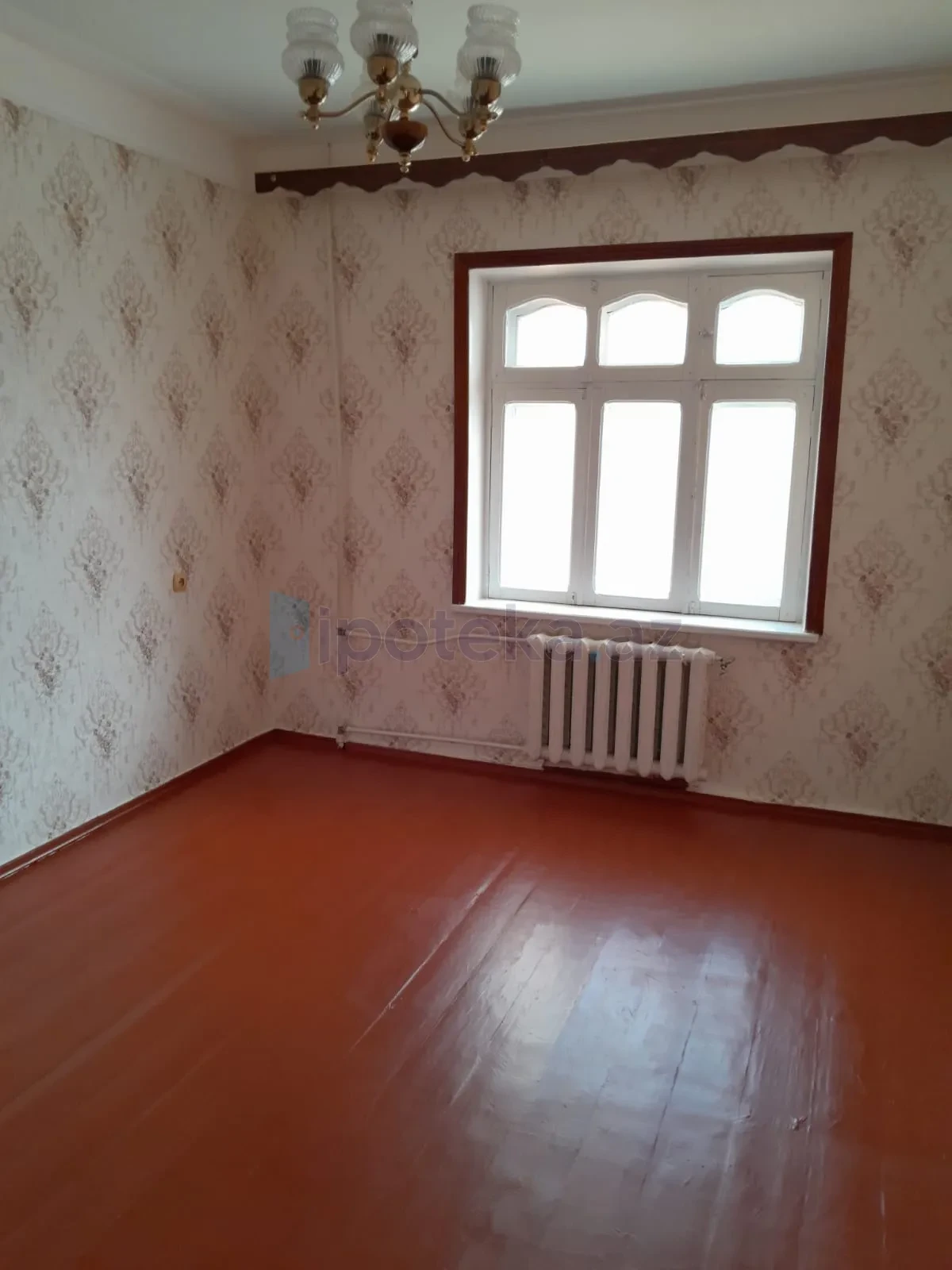 Satılır 2 otaqlı köhnə tikili 71 m²