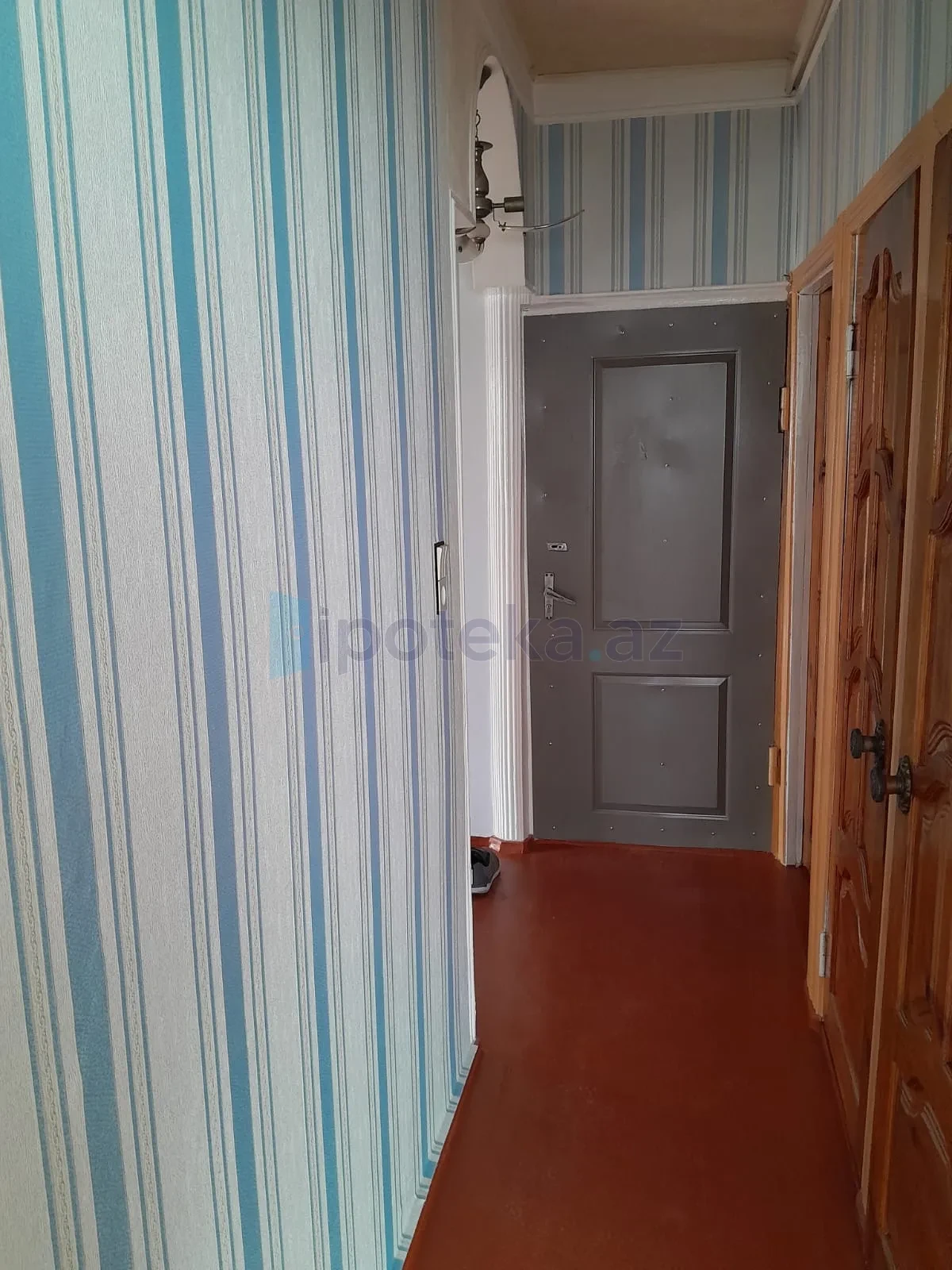Satılır 2 otaqlı köhnə tikili 71 m²