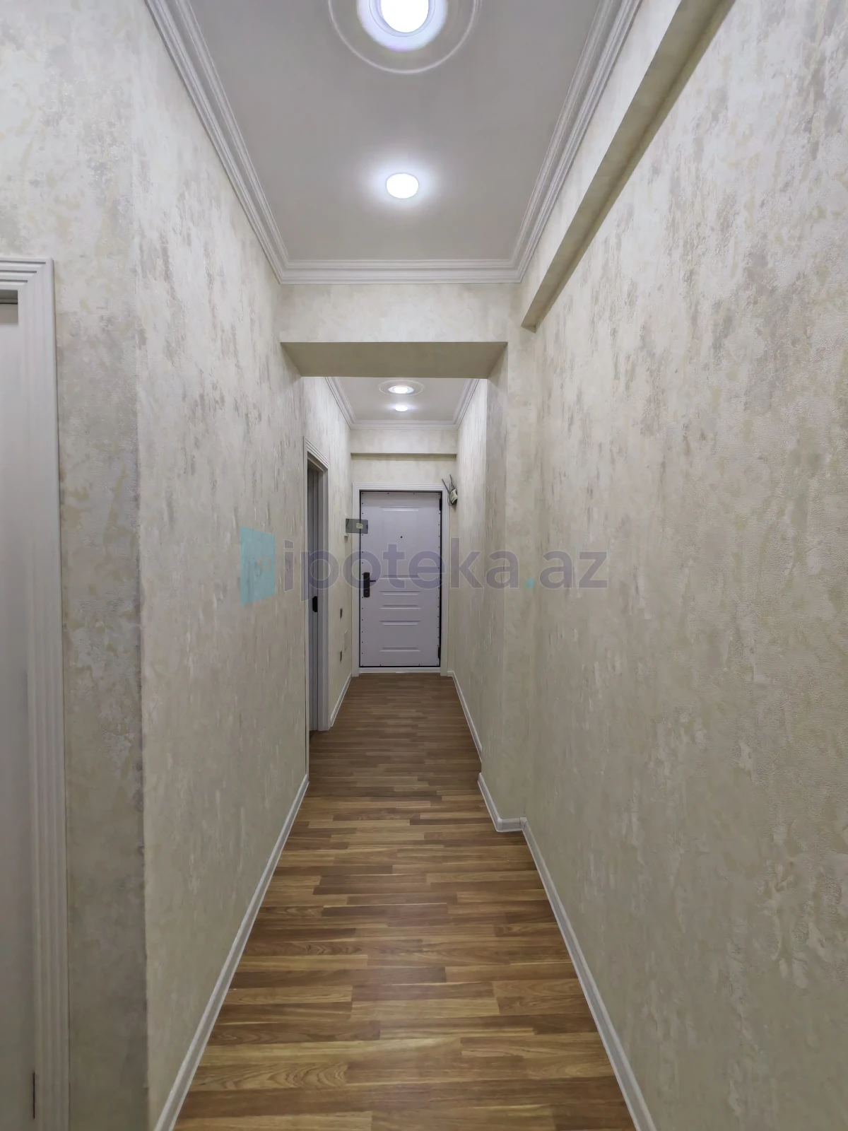 Satılır 2 otaqlı yeni tikili 64 m²