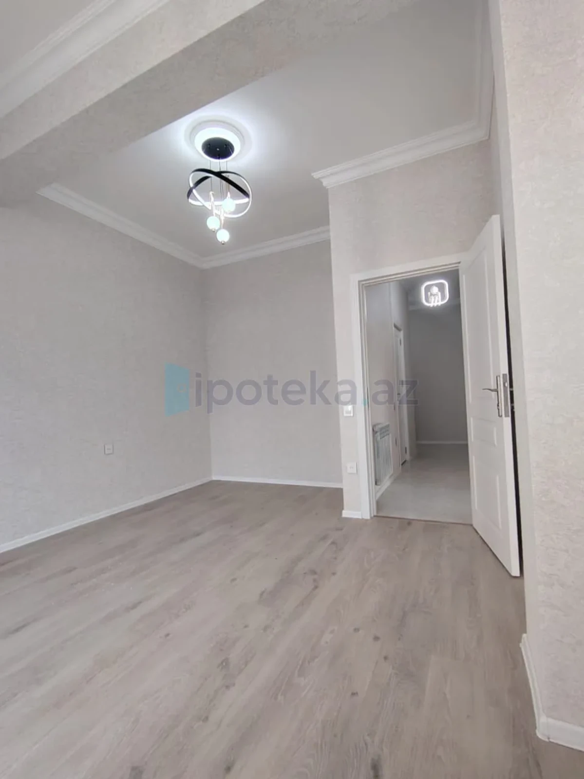Satılır 2 otaqlı yeni tikili 92 m²