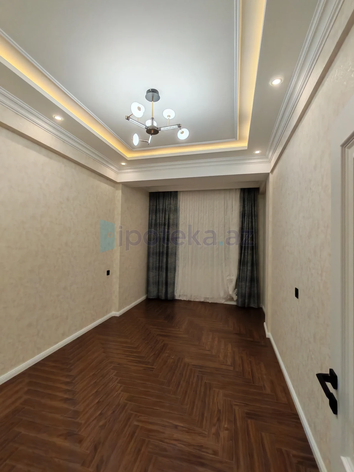 Satılır 3 otaqlı yeni tikili 108 m²