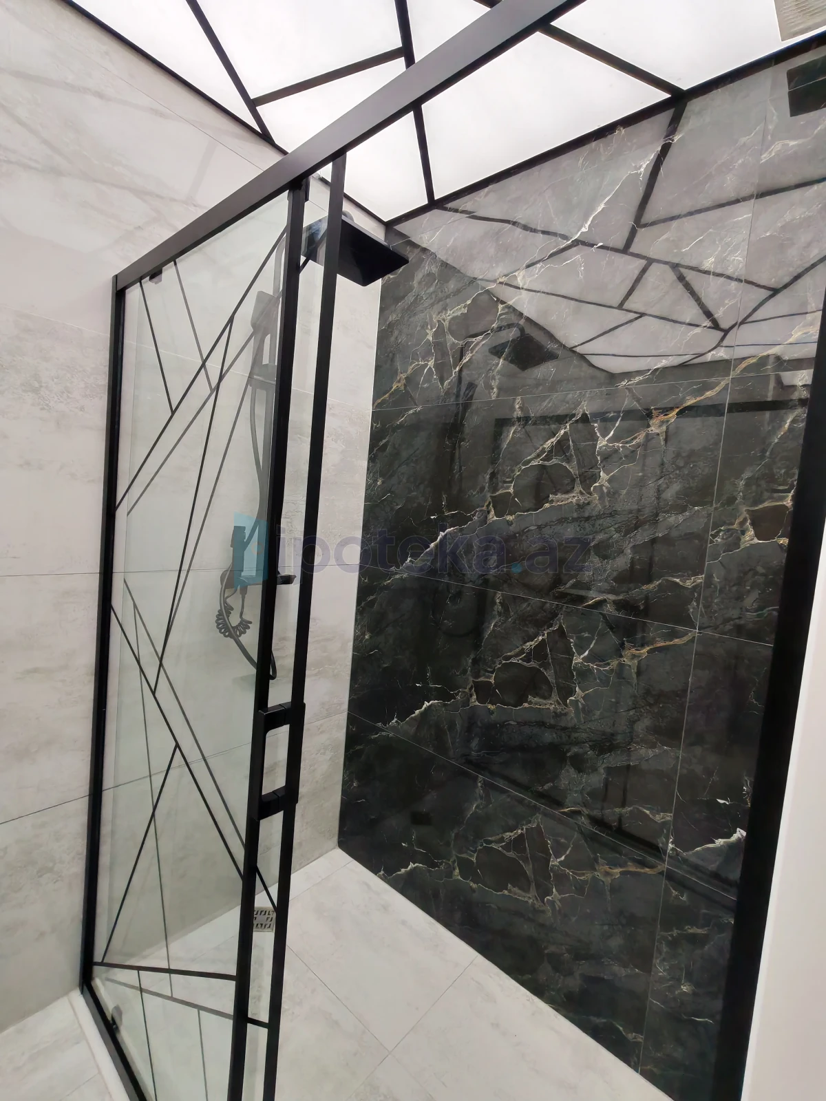 Satılır 3 otaqlı yeni tikili 108 m²