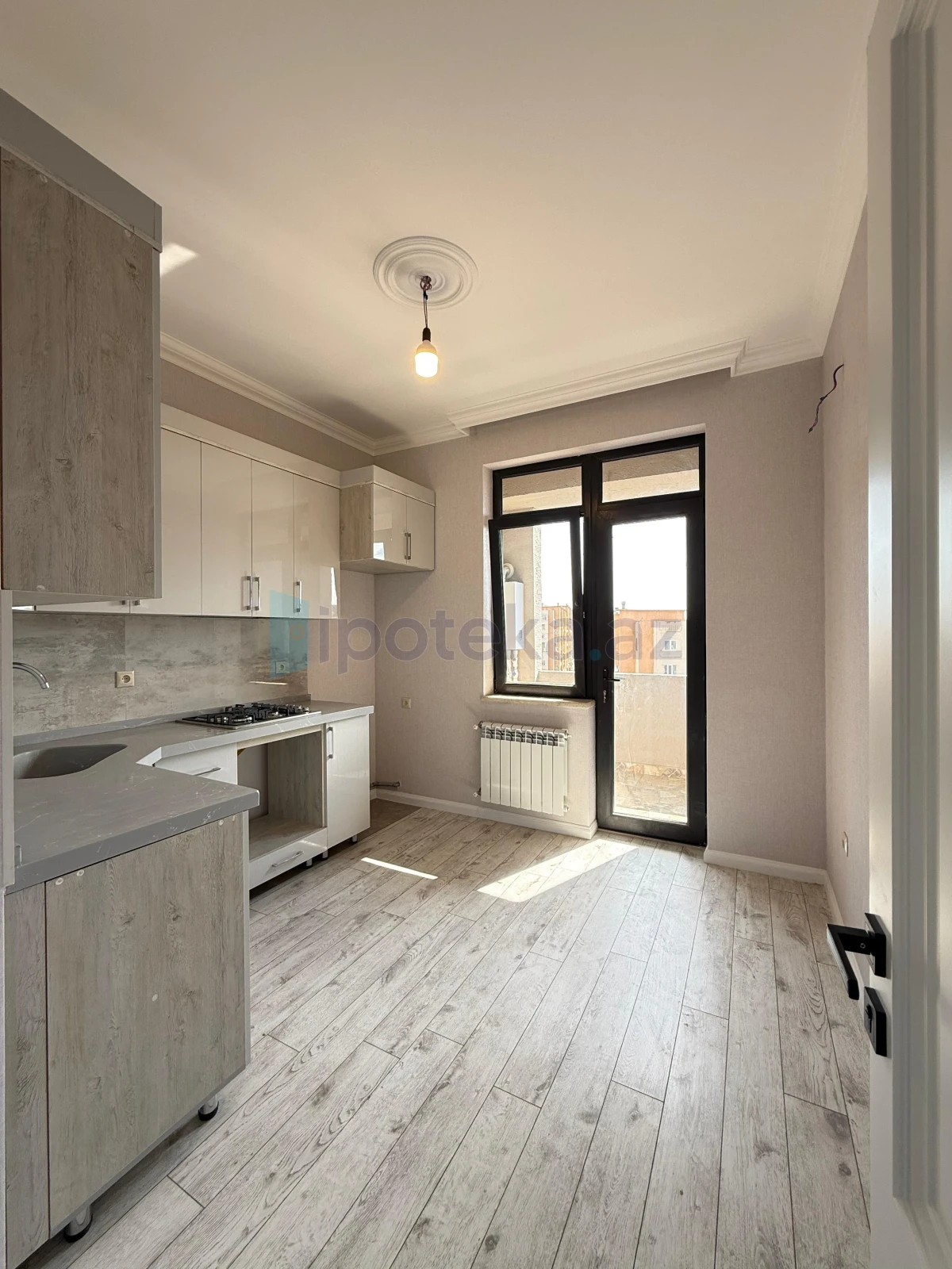 Satılır 2 otaqlı yeni tikili 67 m²