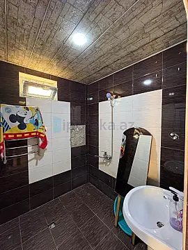 Satılır 4 otaqlı həyət evi 100 m²