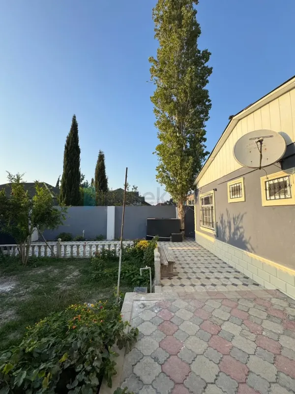 Satılır 4 otaqlı həyət evi 100 m²