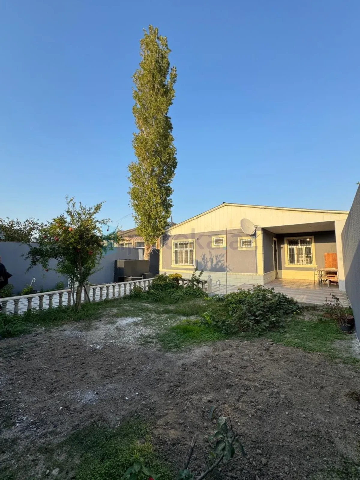 Satılır 4 otaqlı həyət evi 100 m²