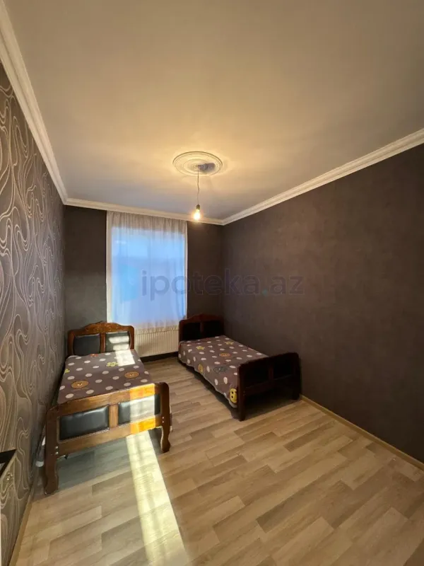 Satılır 4 otaqlı həyət evi 100 m²