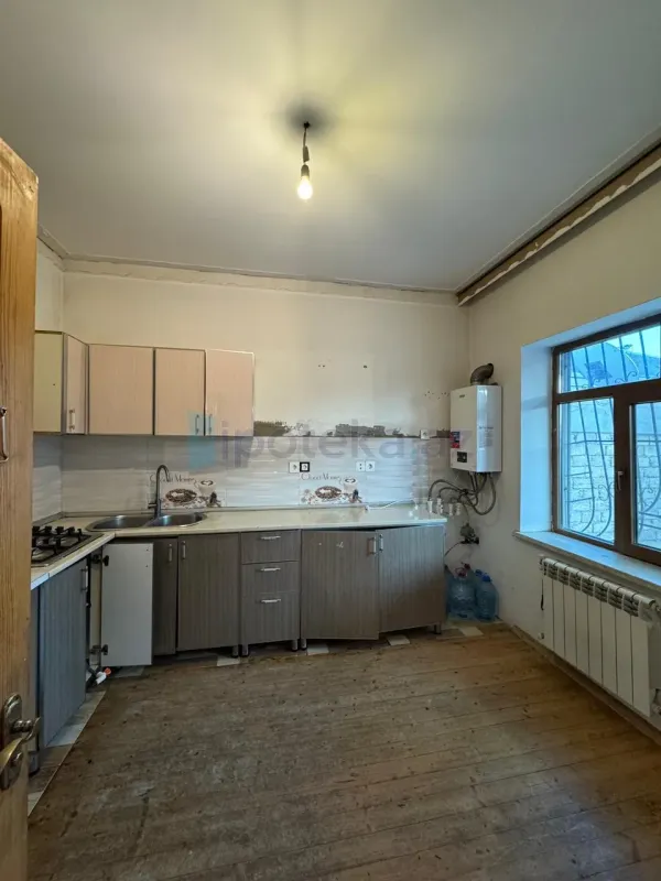 Satılır 4 otaqlı həyət evi 124 m²