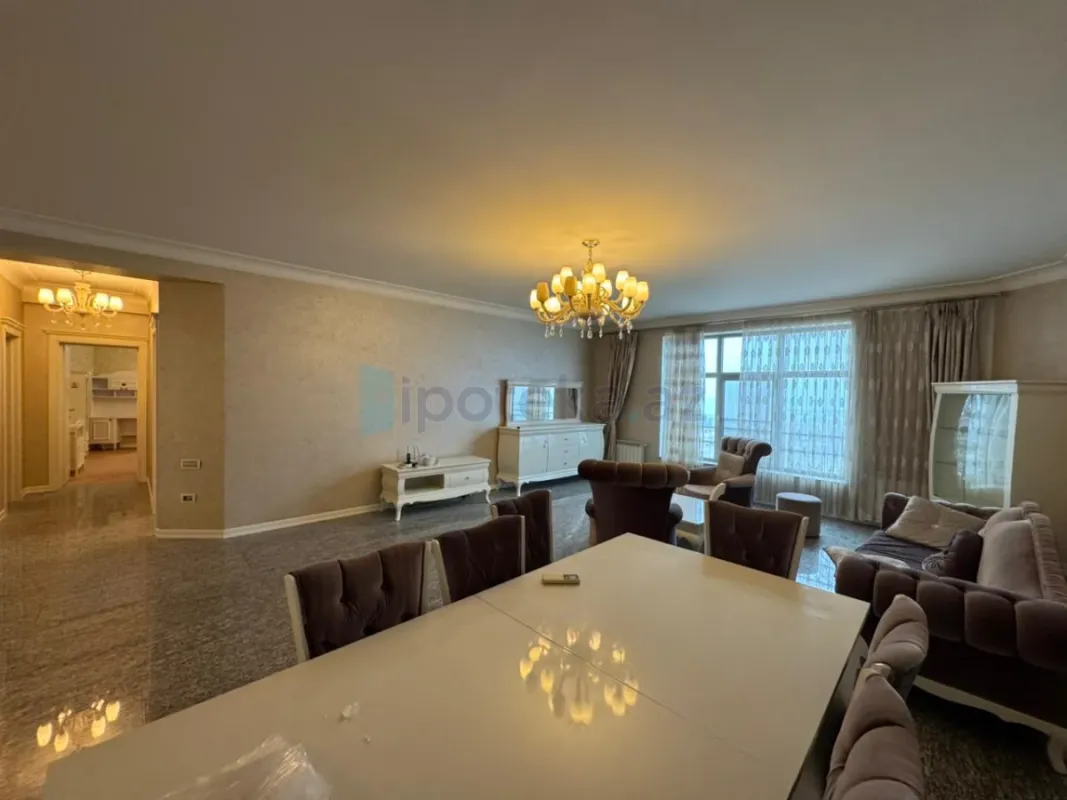 Satılır 3 otaqlı yeni tikili 171 m²