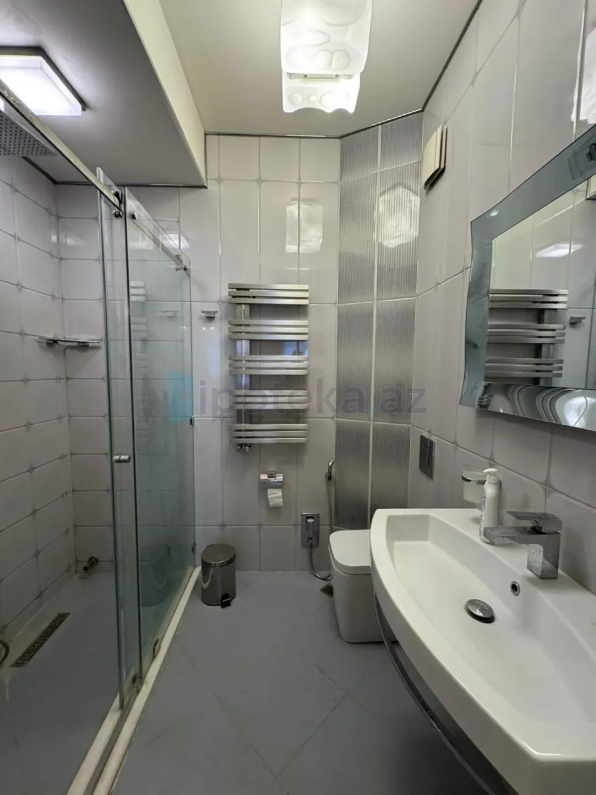 Satılır 3 otaqlı yeni tikili 171 m²