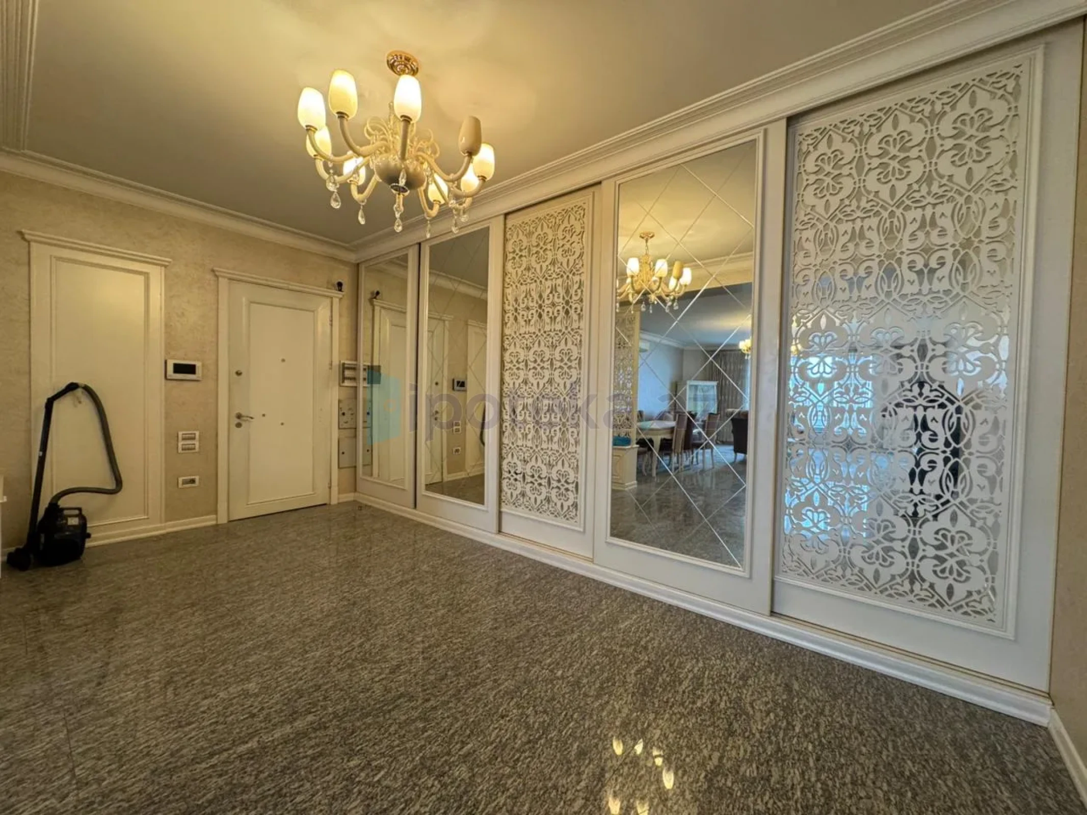 Satılır 3 otaqlı yeni tikili 171 m²