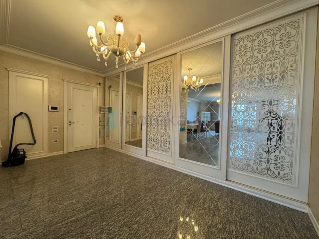 Satılır 3 otaqlı yeni tikili 171 m²