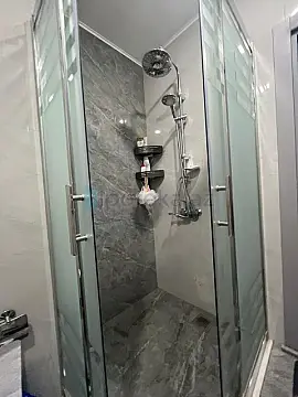 Satılır 2 otaqlı yeni tikili 82.5 m²