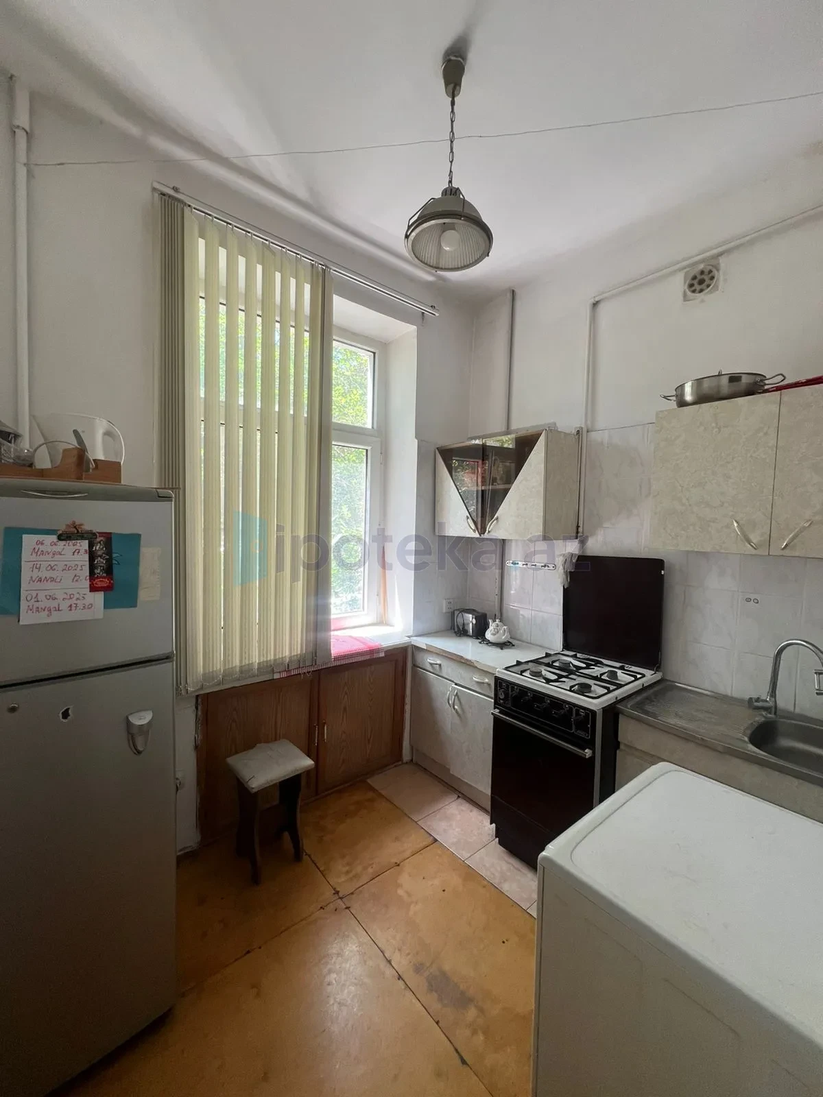 Satılır 1 otaqlı köhnə tikili 30 m²