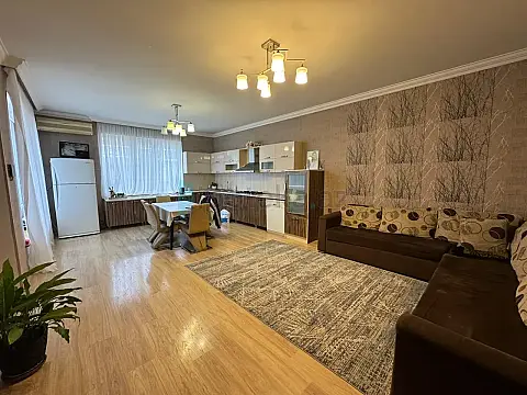 Satılır 8 otaqlı həyət evi 300 m² — Bakı, Xətai 8 otaq 300.00 m²
