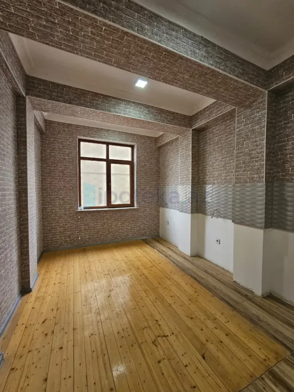 Satılır 3 otaqlı yeni tikili 70 m²