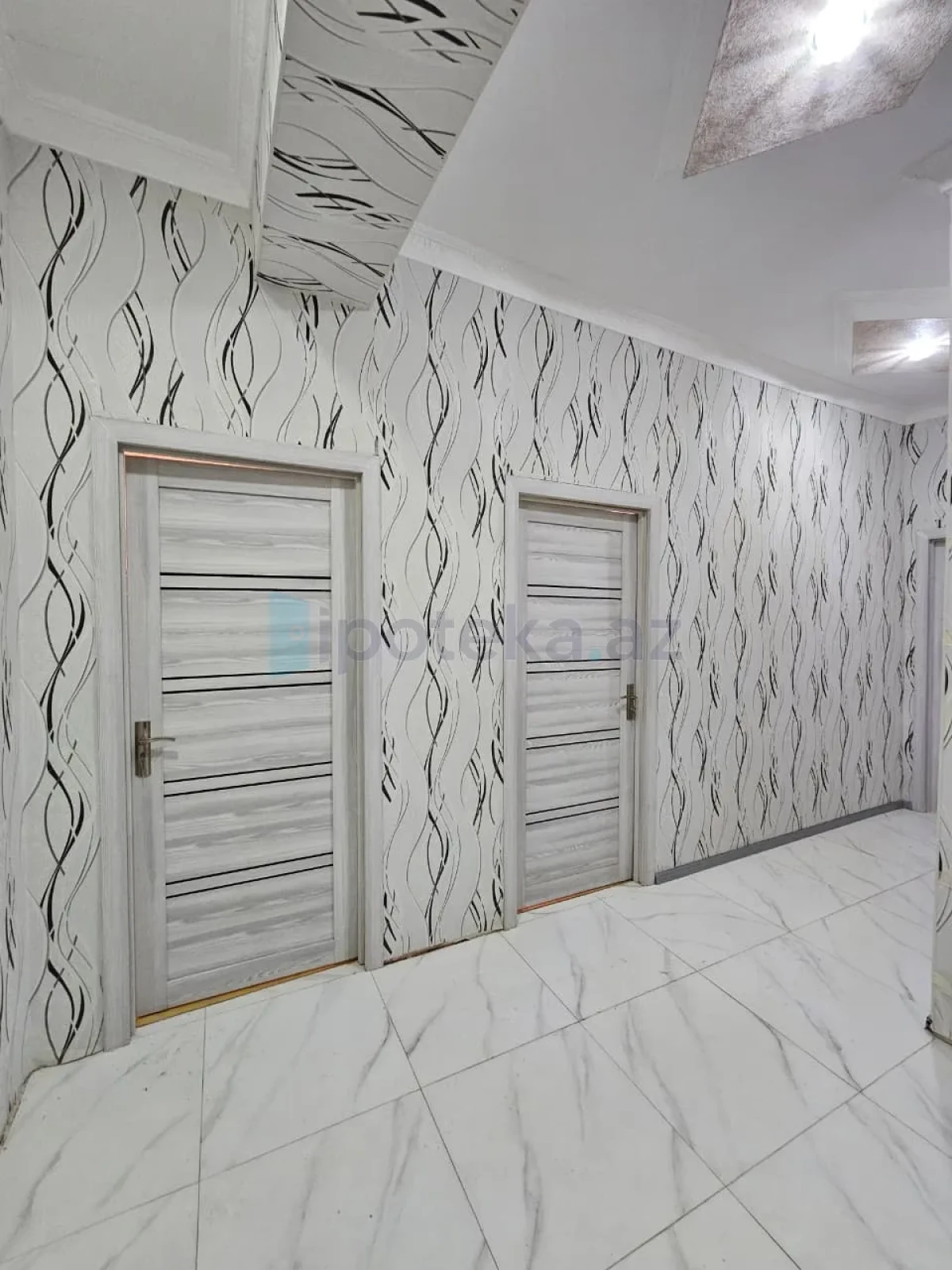 Satılır 3 otaqlı yeni tikili 70 m²
