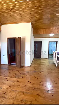 Satılır 5 otaqlı həyət evi 200 m²
