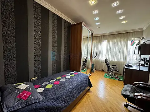 Satılır 3 otaqlı yeni tikili 128 m²