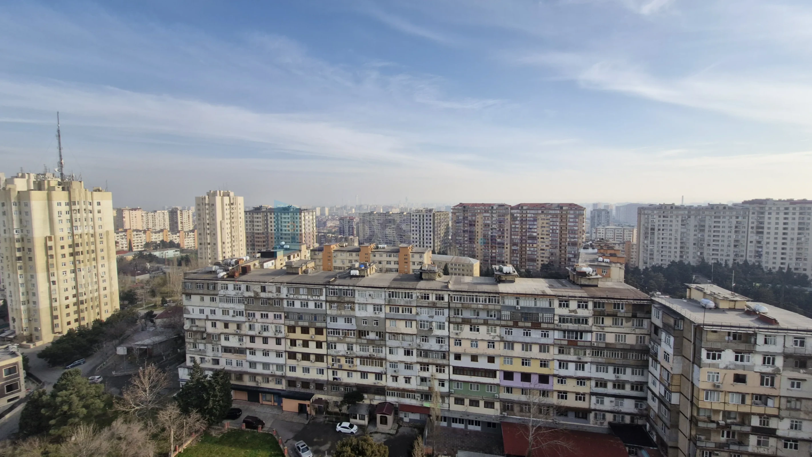 Satılır 3 otaqlı yeni tikili 105 m²