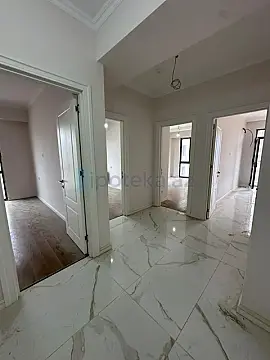 Satılır 3 otaqlı yeni tikili 82.03 m²