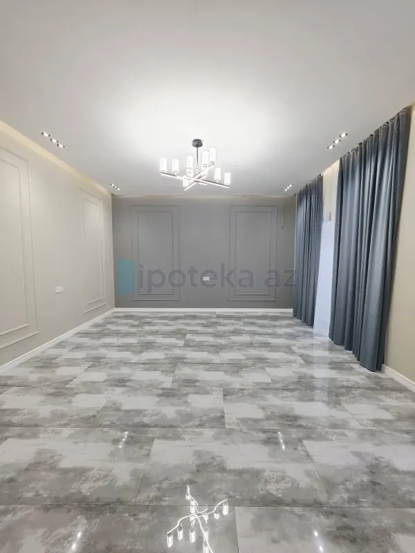 Satılır 4 otaqlı mənzil 140 m²