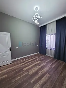 Satılır 4 otaqlı mənzil 130 m²