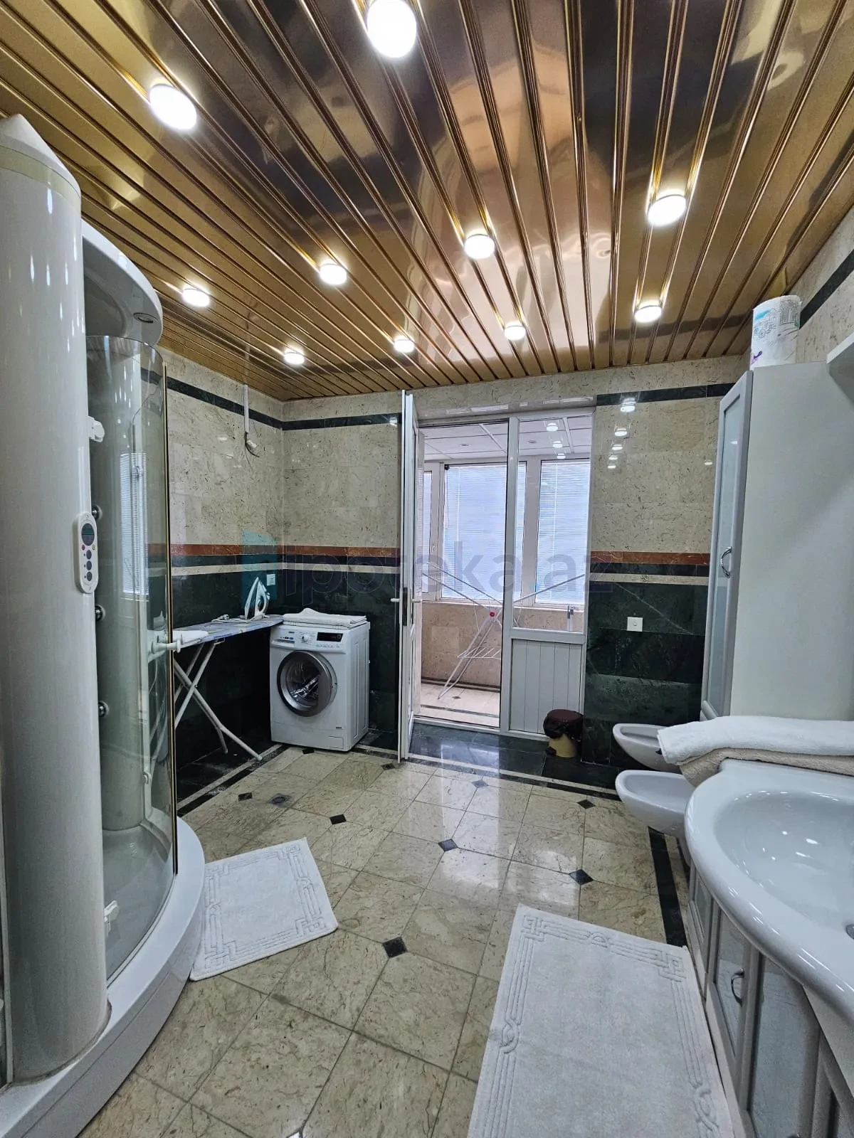 Satılır 4 otaqlı köhnə tikili 87 m²