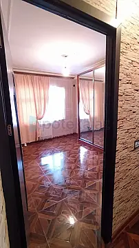 Satılır 2 otaqlı köhnə tikili 60 m²