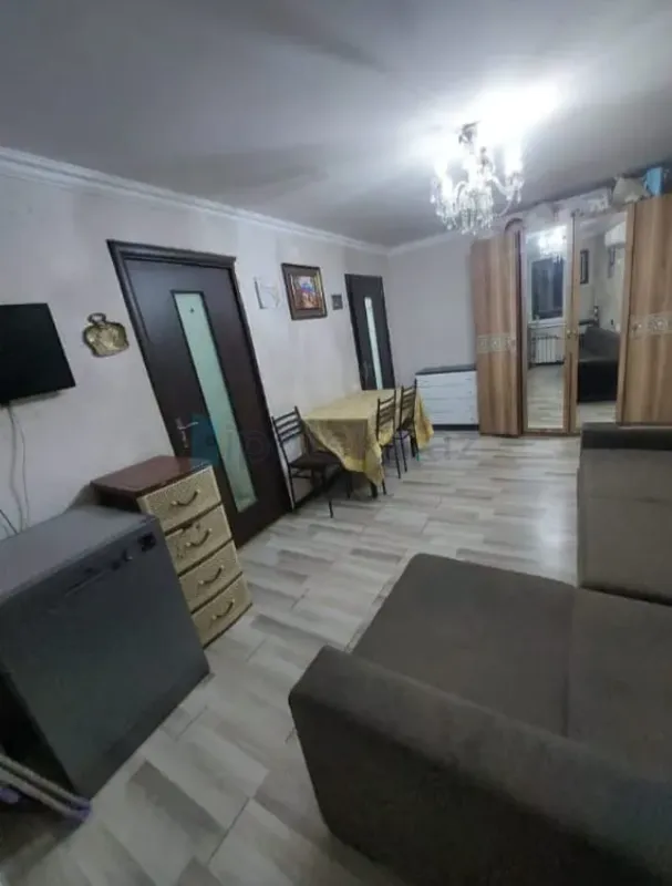 Satılır 2 otaqlı köhnə tikili 30 m²