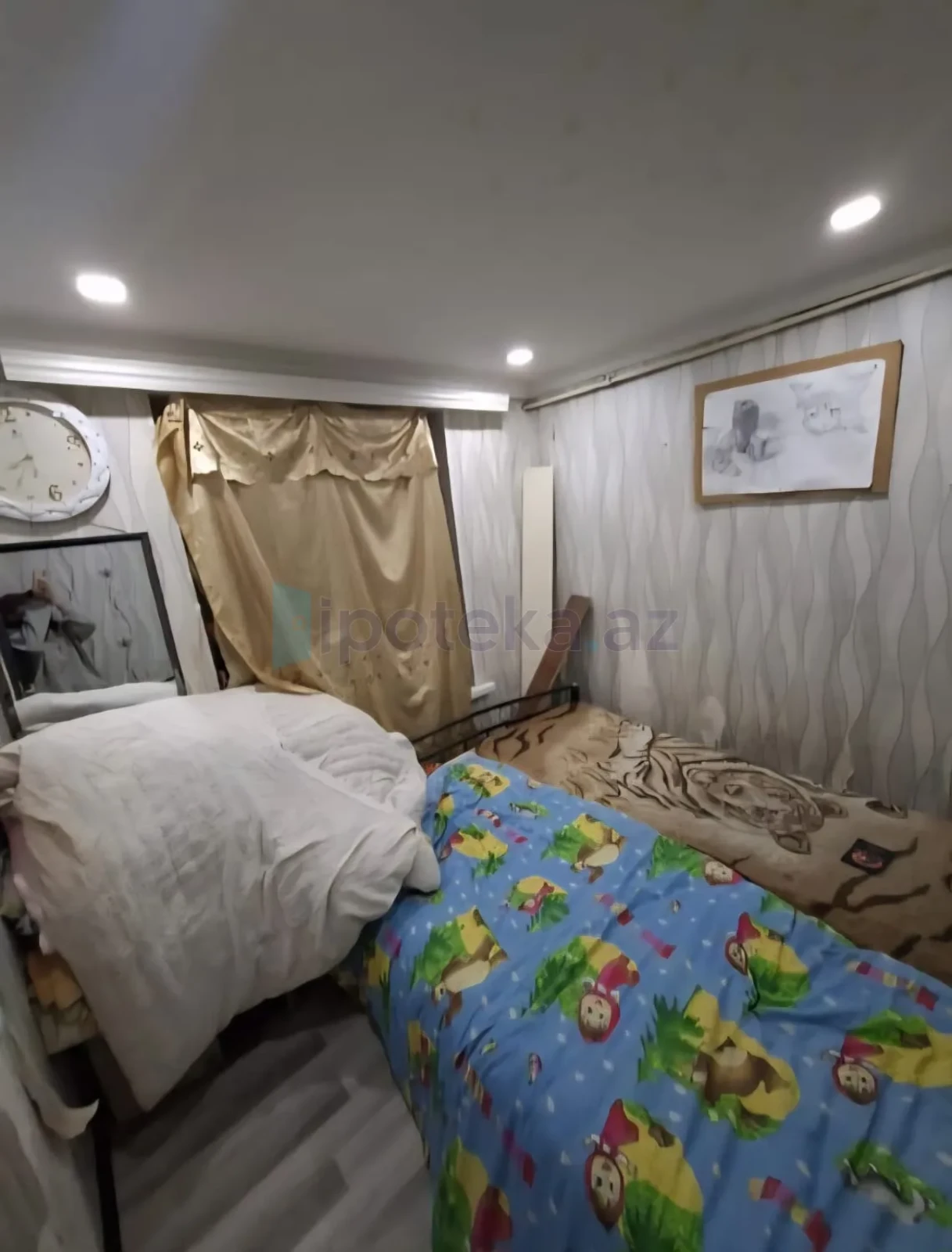 Satılır 2 otaqlı köhnə tikili 30 m²