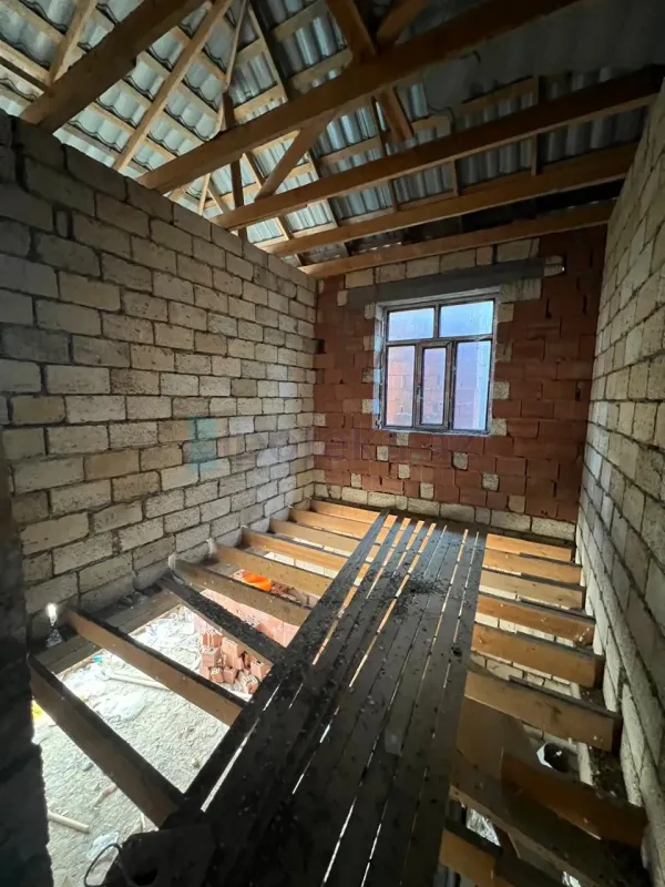 Satılır 4 otaqlı həyət evi 110 m²