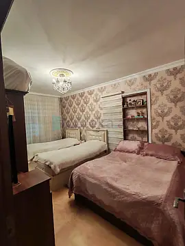 Satılır 3 otaqlı köhnə tikili 80 m²