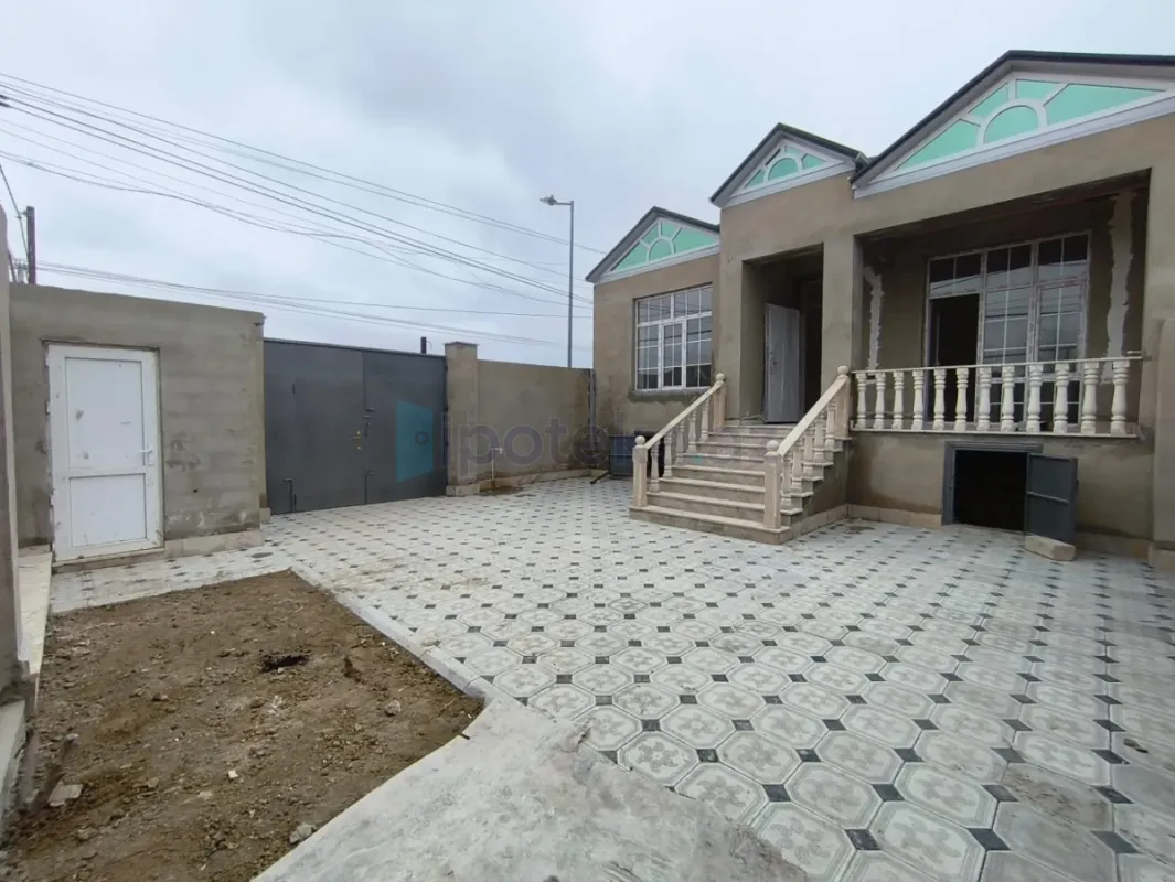 Satılır 3 otaqlı həyət evi 100 m²