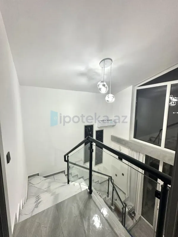 Satılır 4 otaqlı həyət evi 111 m²