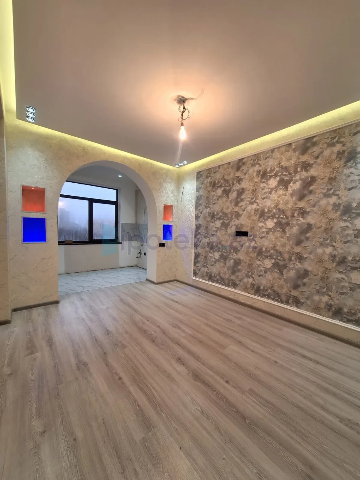 Satılır 2 otaqlı yeni tikili 66 m²