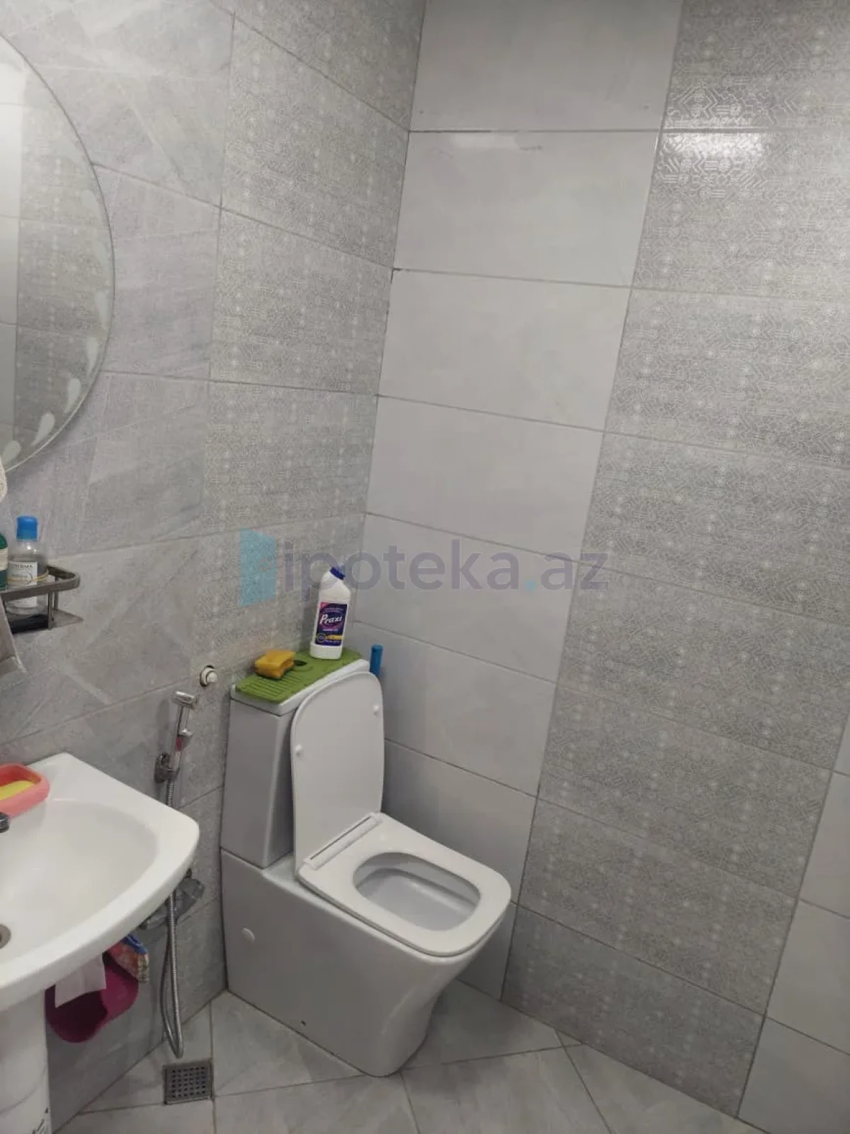 Satılır 2 otaqlı köhnə tikili 60 m²