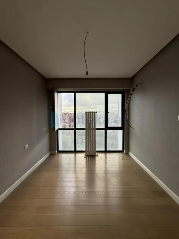 Satılır 3 otaqlı yeni tikili 84 m²