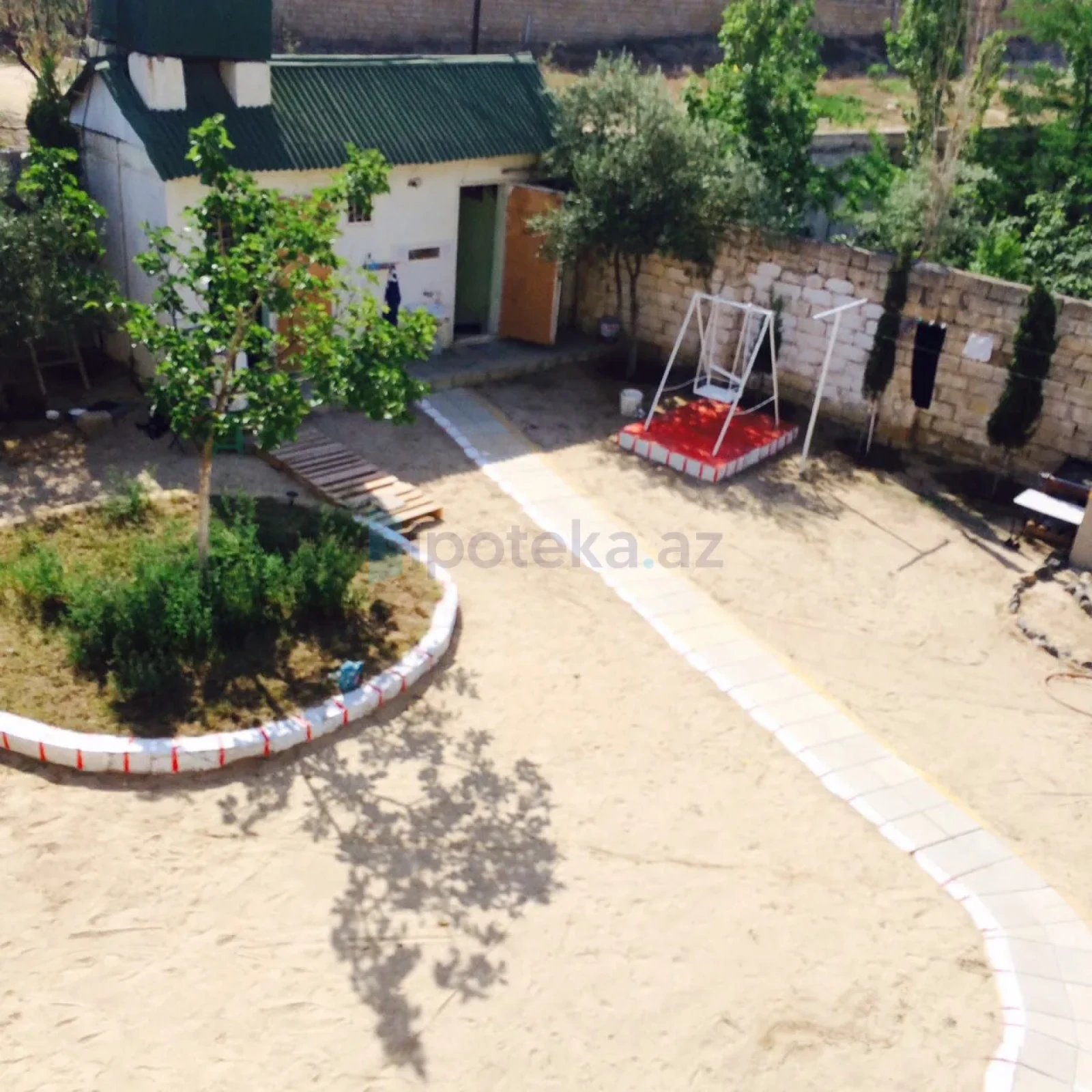 Satılır 6 otaqlı həyət evi 270 m²