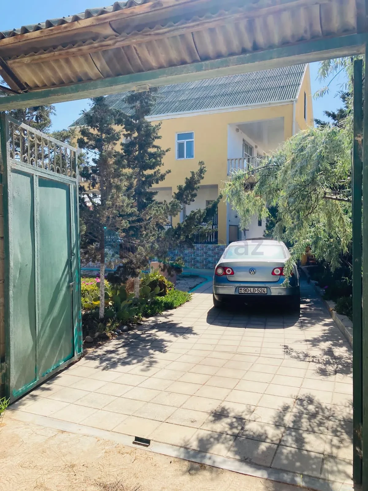 Satılır 6 otaqlı həyət evi 270 m²